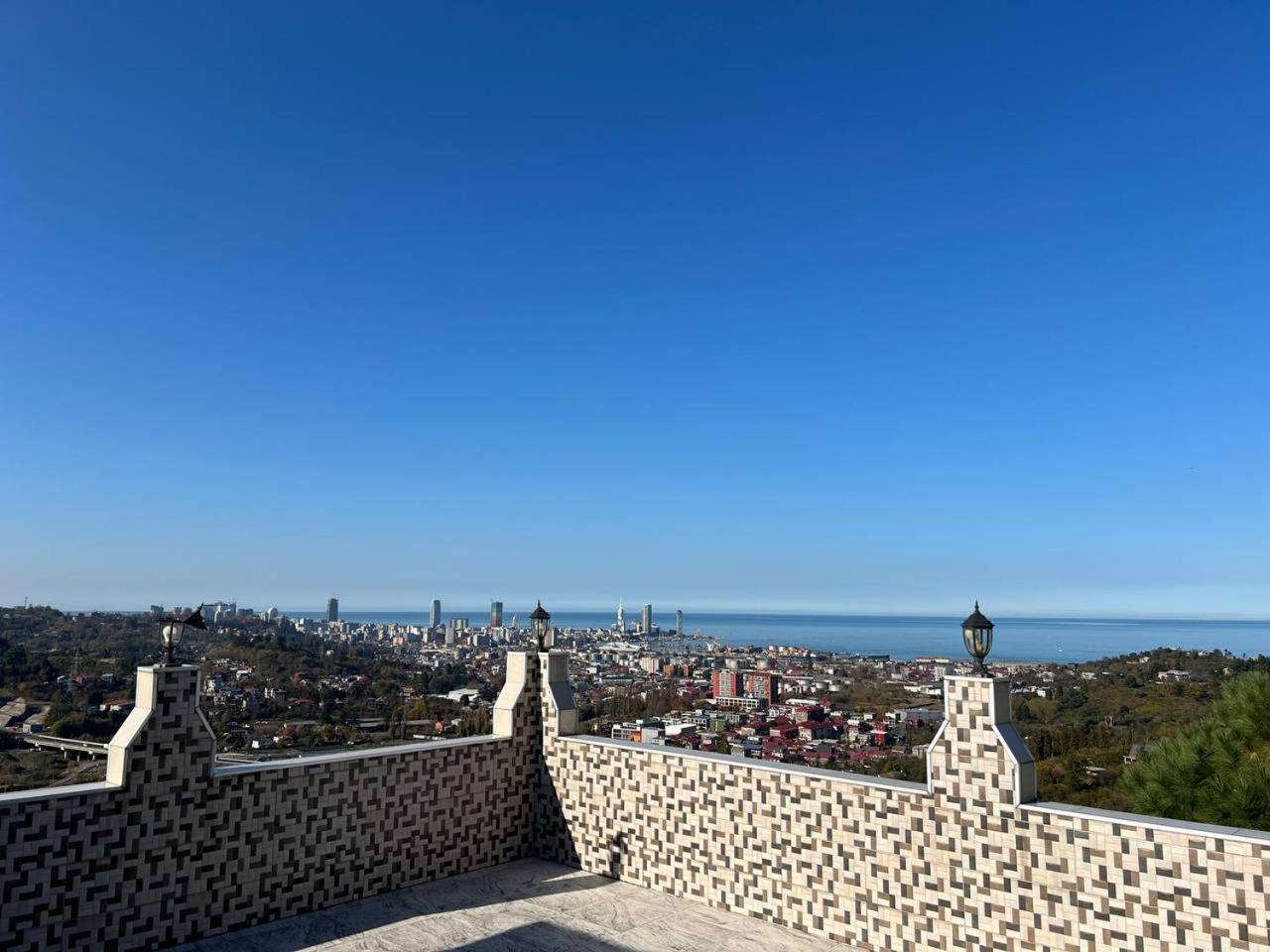 Gt House Batumi Hotel Buitenkant foto