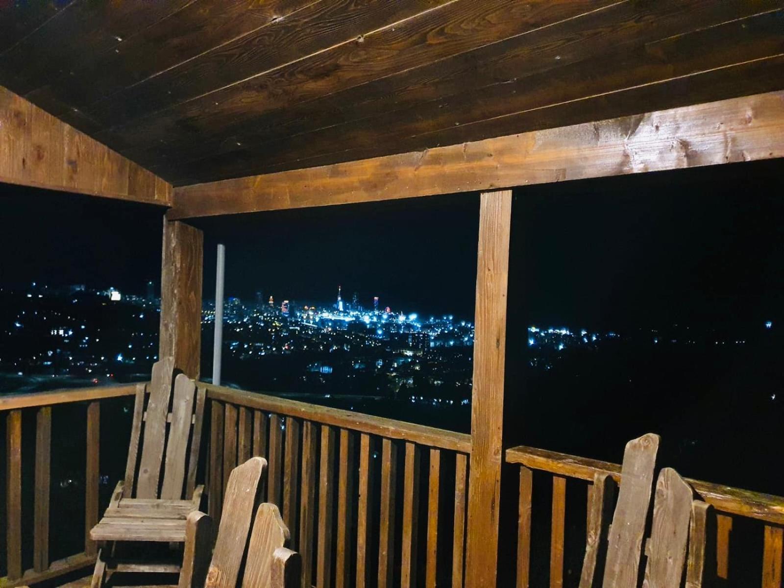 Gt House Batumi Hotel Buitenkant foto